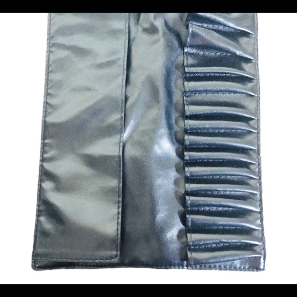 MAKEUP CASE Vegan/Faux Leather Roll Up Storage With Tie Detail Pouch Black OS - Picture 6 of 9